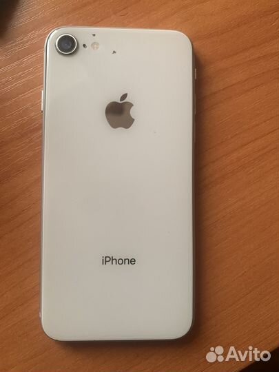 iPhone 8, 64 ГБ