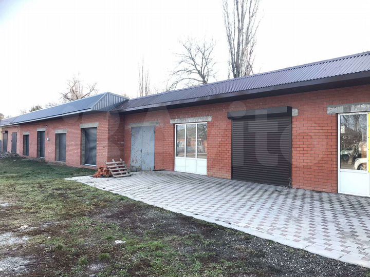 Гараж, > 30 м²