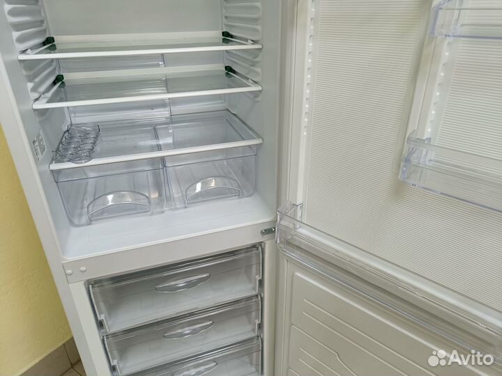Холодильник новый Атлант