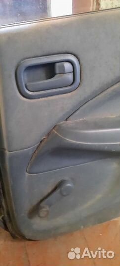 Дверь задняя правая для Nissan Almera