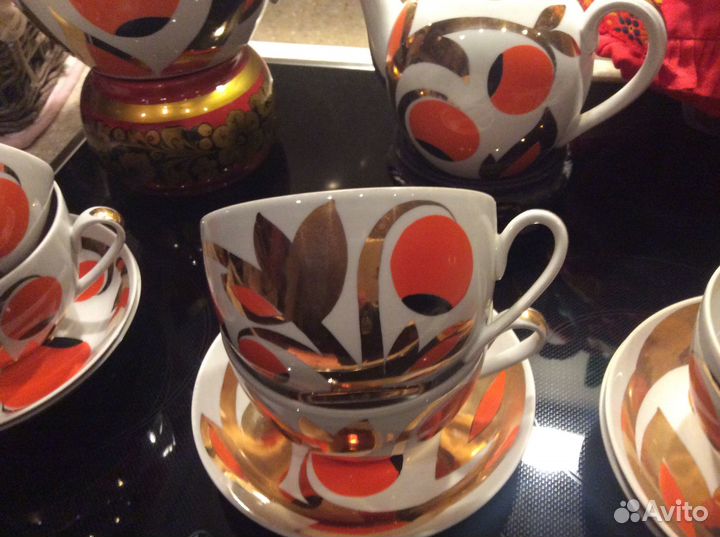 Сервиз из фарфора ; ручная работа; позолота ;