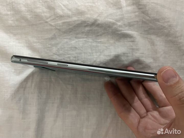 Samsung Galaxy S10, 8/128 ГБ