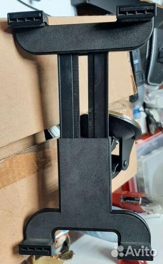 Автодержатель планшета на лобовое стекло