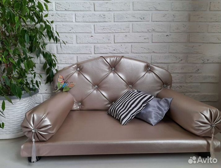 Лежанка-диван для собак и кошек