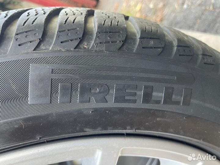 Pirelli Winter Sottozero 3 225/50 R17 98H