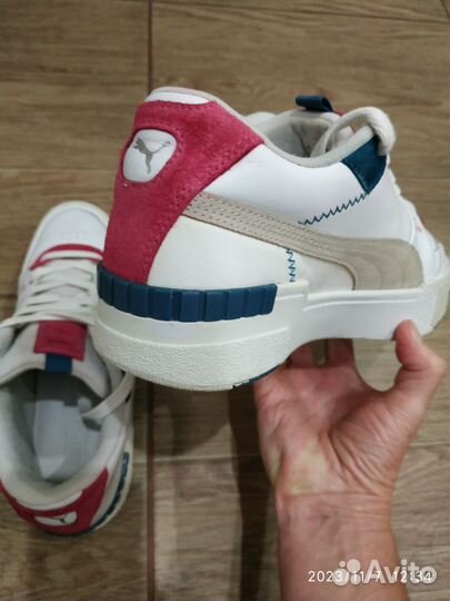 Кроссовки женские 40 размер