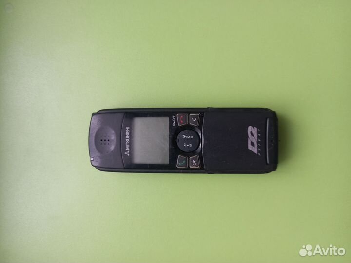 Мобильный телефон из 90х