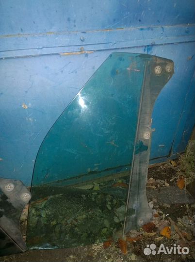 Стекло стекла subaru outback bg 1998