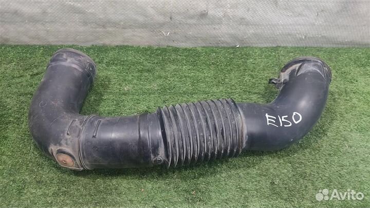 Патрубок воздушного фильтра Peugeot Expert 2010