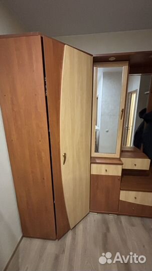 Шкаф в прихожую