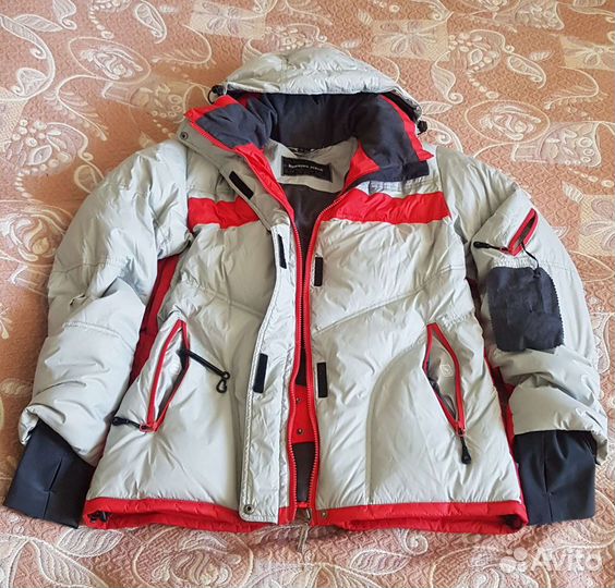 Горнолыжная куртка женская