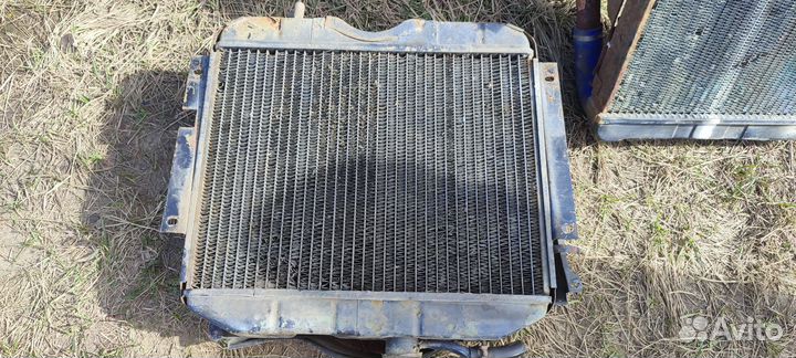 Радиатор охлаждения на Газ 31029 Волга