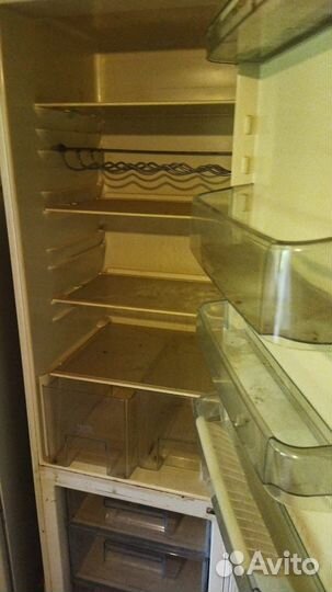 Продам холодильник бу electrolux