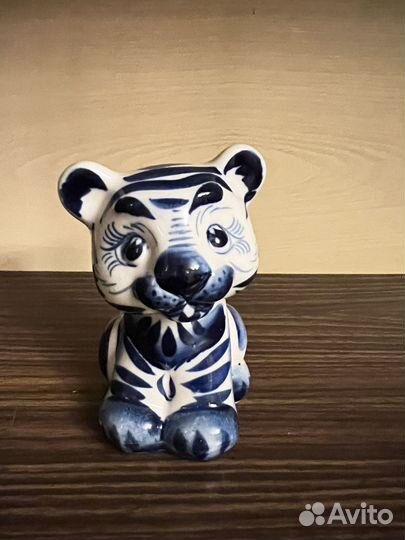 Гжель. Новое. Ассорти на фото