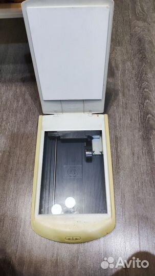 Сканер HP scanjet 2400