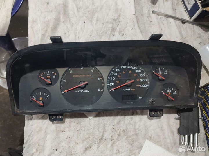 Щиток приборов jeep grand cherokee wj дизель