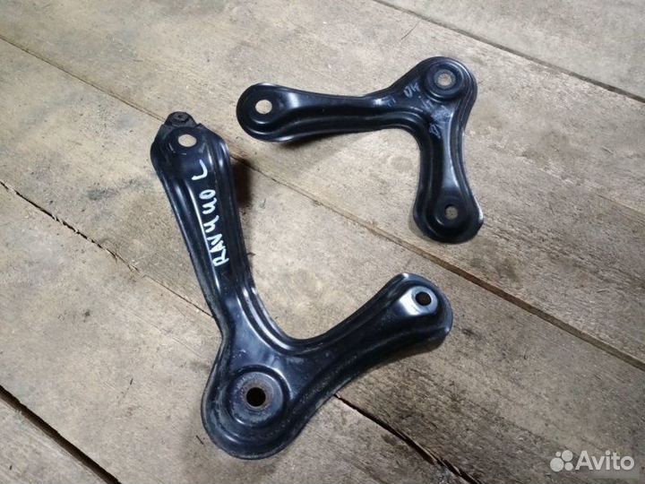 Кронштейн балки передний Toyota Rav4 40 2013-2018