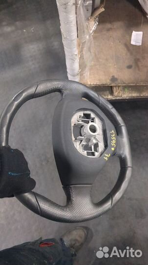 Руль Peugeot 5008, 2011