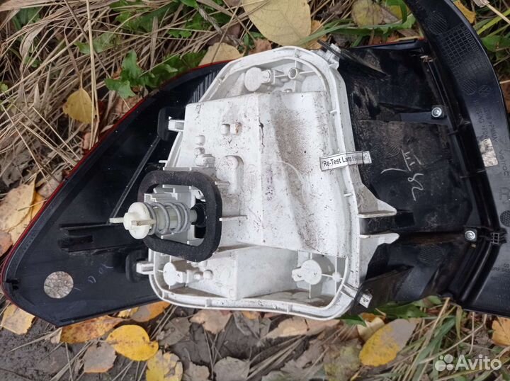 Фонарь задний volkswagen polo sedan 2015