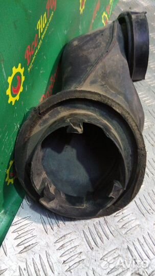 Воздухозаборник Bmw E39 2.5