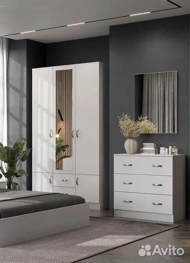 Шкаф распашной белый и комод Ронда
