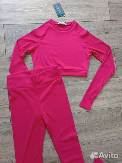Спортивный комплект женский новый