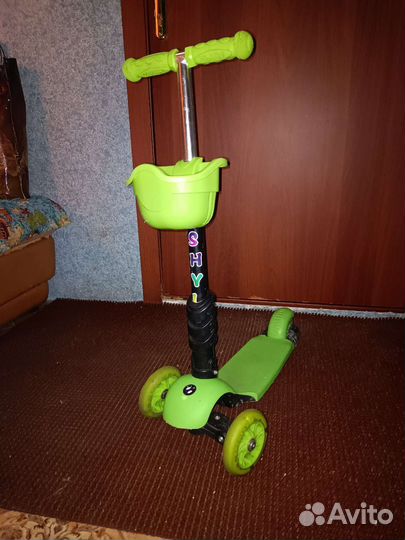 Самокат детский трехколесный