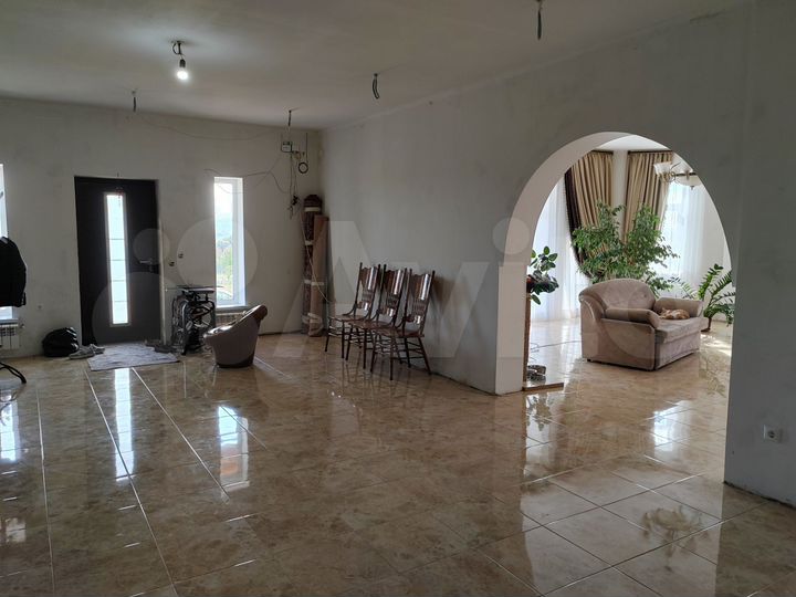 Дом 330,2 м² на участке 17 сот.