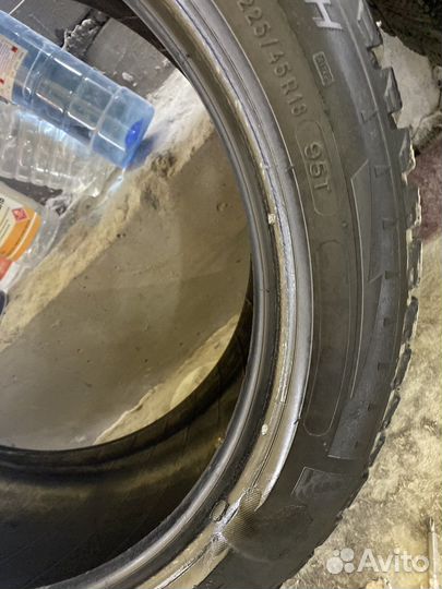 Michelin X-Ice North 4 225/45 R18