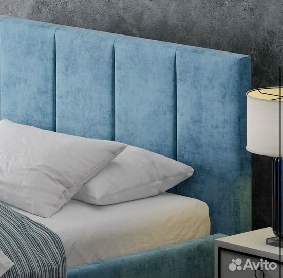 Кровать двуспальная с подъемным механизмом