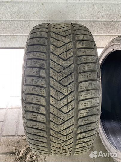 Pirelli Winter Sottozero 3 255/30 R20