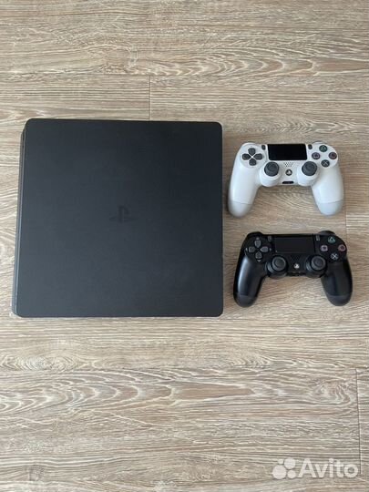 Sony PS4 slim + 60 игр + 2 геймпада