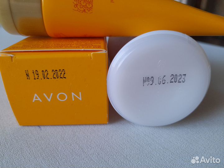 Эйвон набор: антиперсперант+маска. Новый