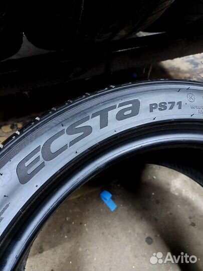 Kumho Ecsta PS71 225/45 R17 91W