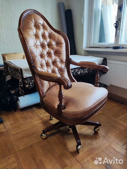 Кожаное кресло руководителя Италия
