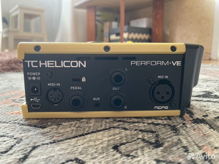 Вокальный процессор TC Helicon Perform-VE