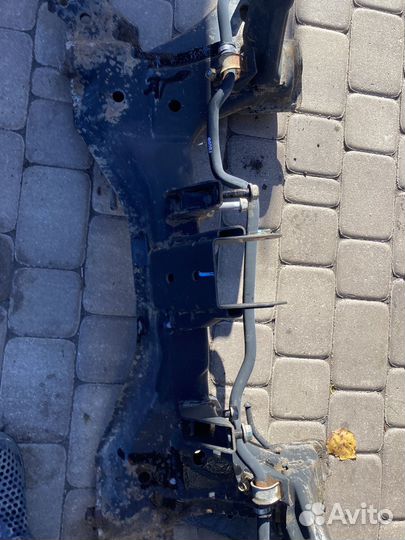 Передняя балка (подрамник) kia spectra