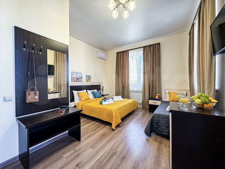 Комната 21 м² в 5-к., 2/2 эт.