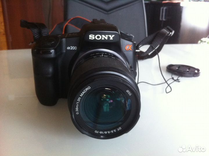 Sony Alpha dslr-A200 Kit 18-70
