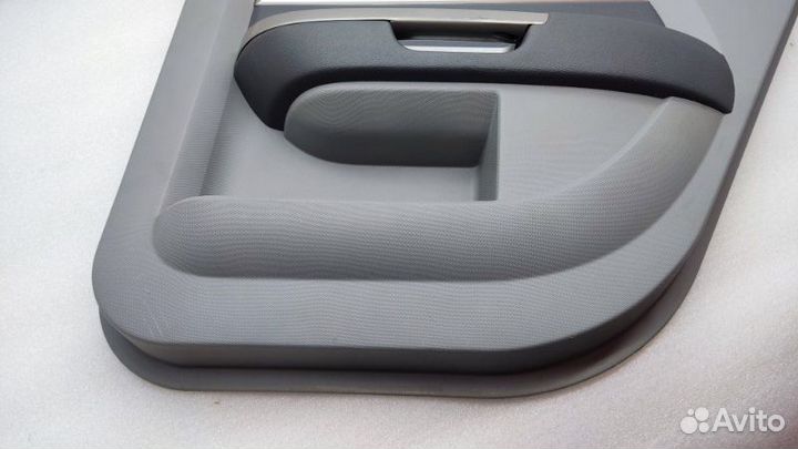 Обшивка двери задняя правая Chrysler Sebring JS