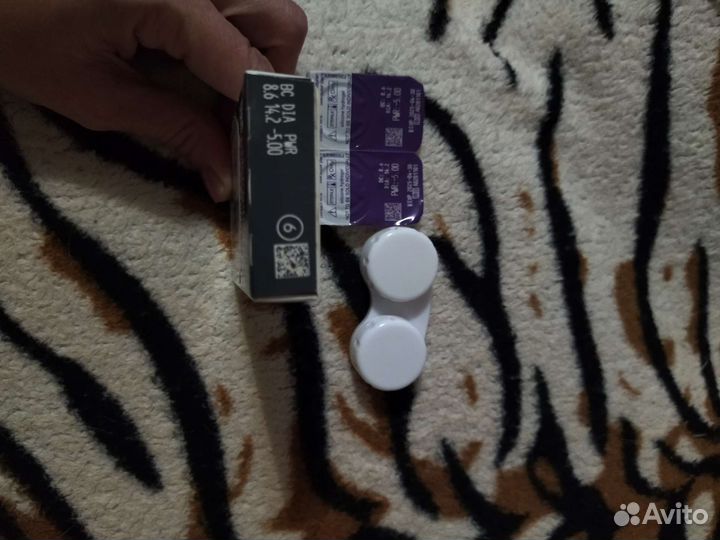 Линзы контактные -5