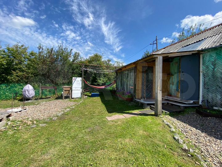 Дача 20 м² на участке 6 сот.