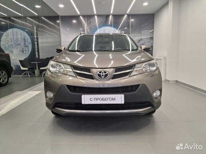 Toyota RAV4 2.2 AT, 2015, 196 036 км