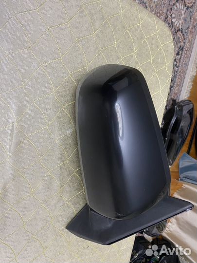 Зерколо правое на лансер 10