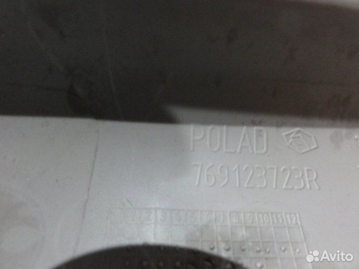 Обшивка стойки передней левой Лада Ларгус