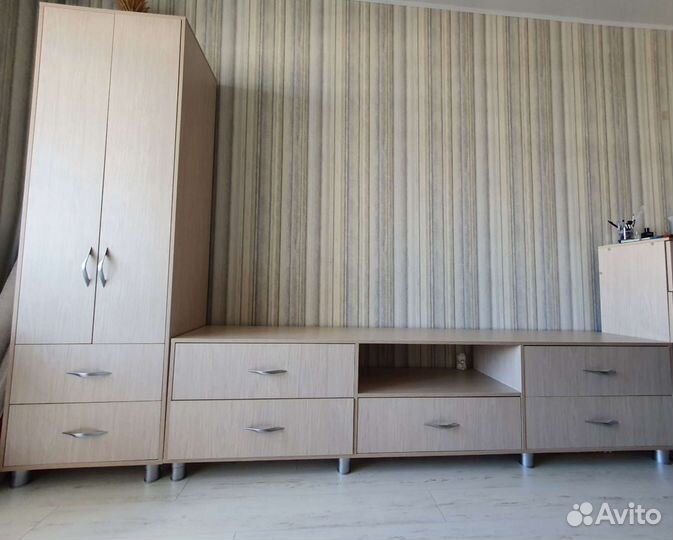 Тумба под телевизор