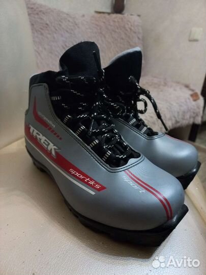 Лыжные ботинки 36размер