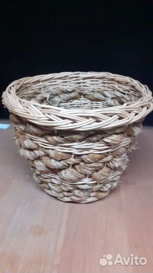 Корзина плетеная