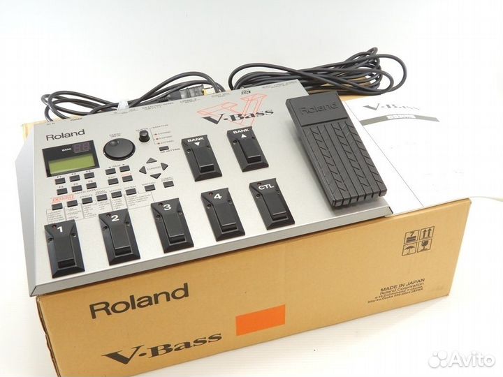 Бас-гитара Aria Custom Shop Mid с Roland V-bass