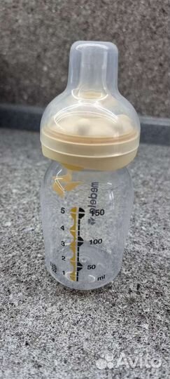 Бутылочка Medela Calma 250 мл со смартсоской